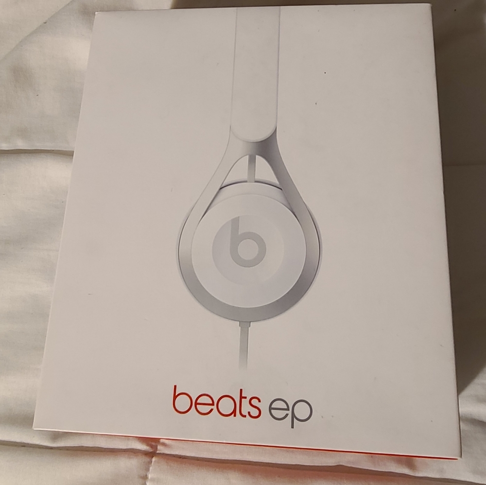 Head phones